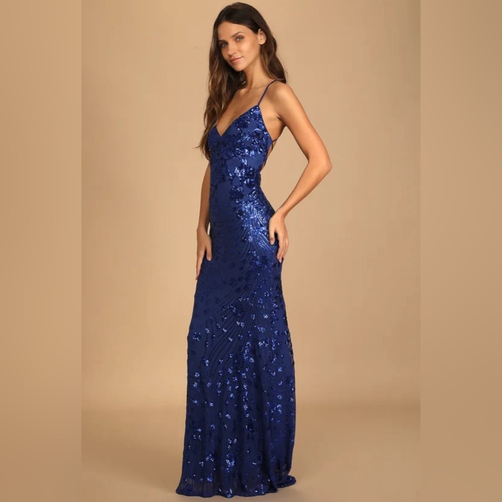 Lulu’s navy sequin prom dress